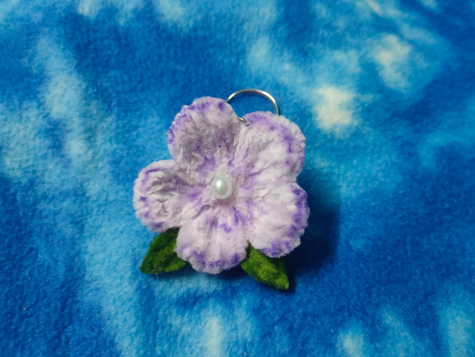 FUZZY WIRED FLOWERS BY WG Crafts